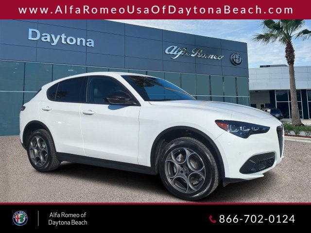 2025 Alfa Romeo Stelvio